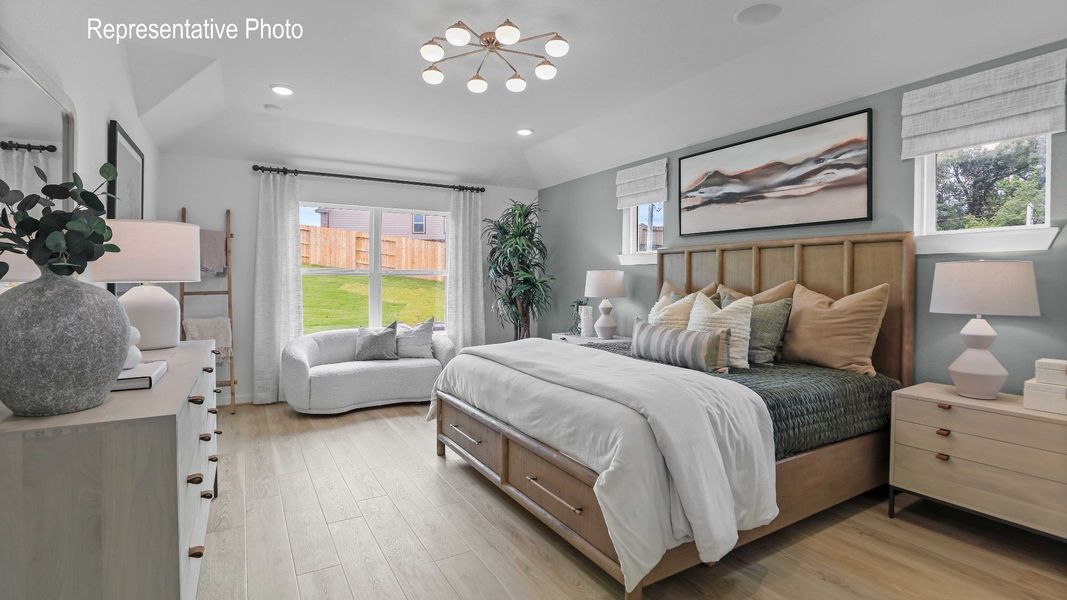 Furnished interior view inside a new home in Patriot Estates, Venus (Image 9).