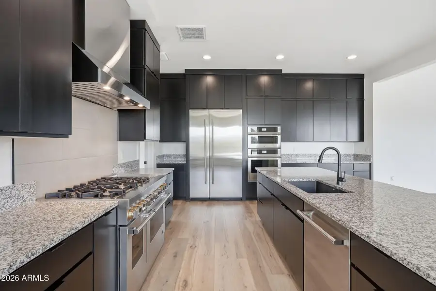 026_ListerPros (1) 026_ListerPros (1)