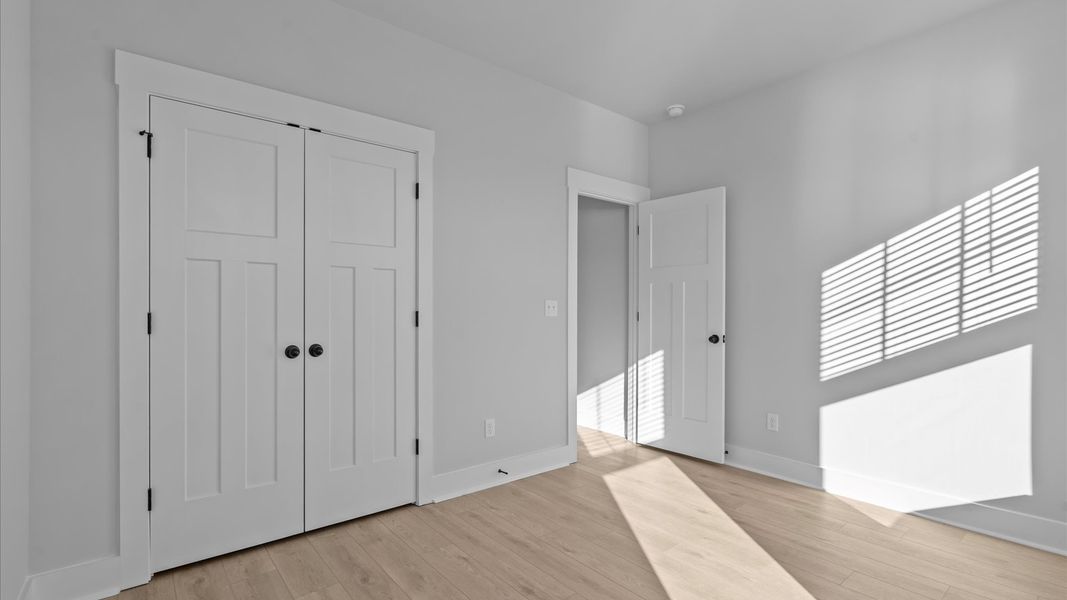 Furnished interior view inside a new home in Woodglen, Piedmont (Image 8).