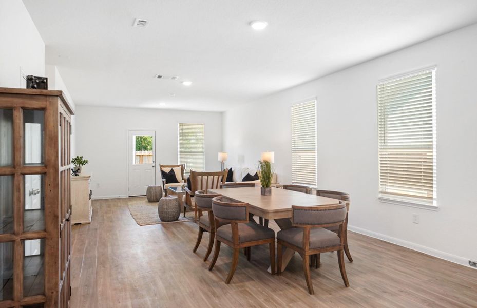 Furnished interior view inside a new home in Mavera, Conroe (Image 3). Furnished interior view inside a new home in Mavera, Conroe (Image 3).
