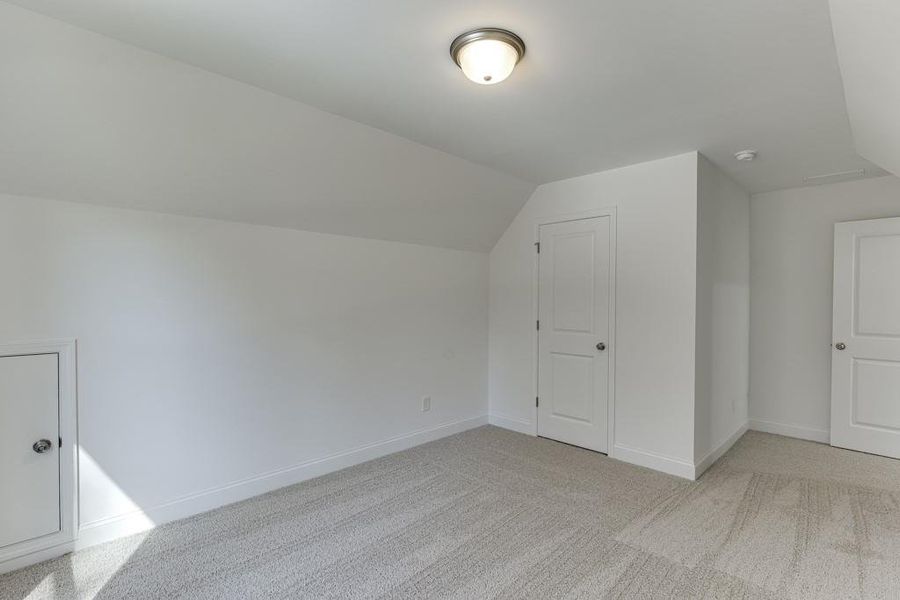 Spacious, unfurnished interior of a new home in , Commerce (Image 27).