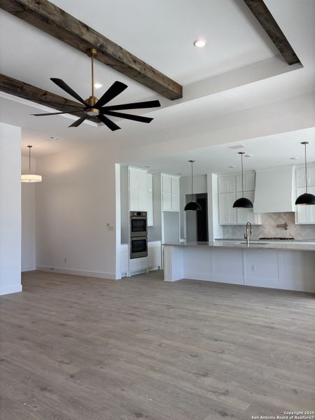 Spacious, unfurnished interior of a new home in , New Braunfels (Image 12).