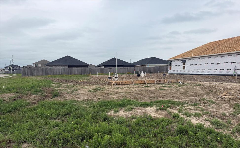 Site preparation for new homesites in Pearlbrook, Texas City (Image 23).