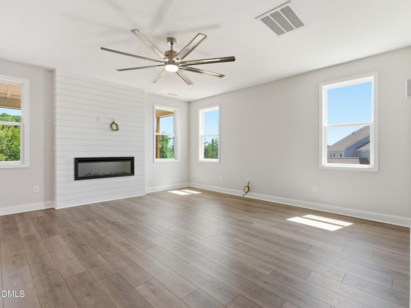 Spacious, unfurnished interior of a new home in The View, Durham (Image 20).
