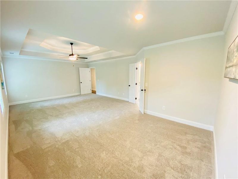 Spacious, unfurnished interior of a new home in , Lawrenceville (Image 35).