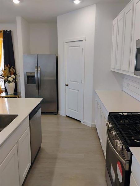 Furnished interior view inside a new home in Cypress Creek: Classic Collection, Princeton (Image 5). Furnished interior view inside a new home in Cypress Creek: Classic Collection, Princeton (Image 5).