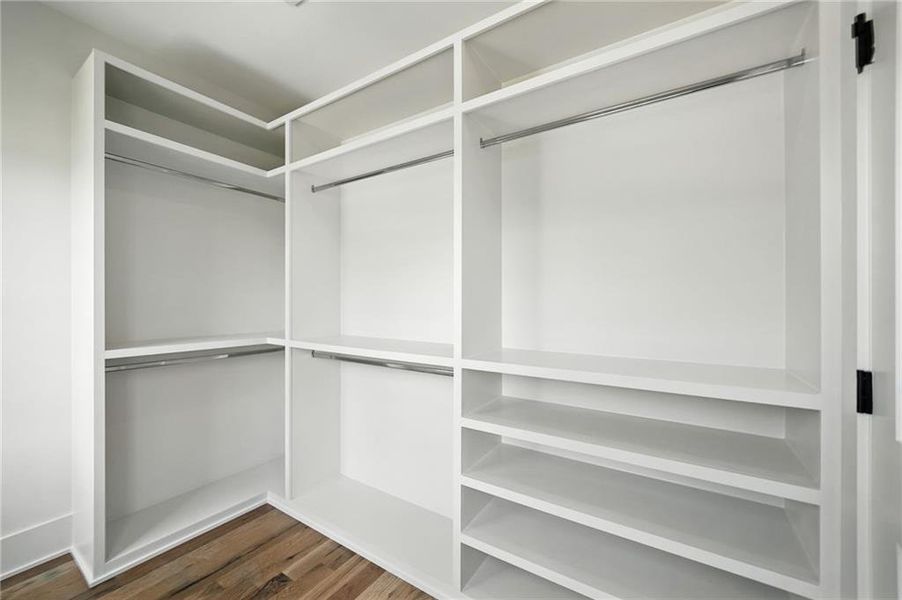 Image 84 of a home in .