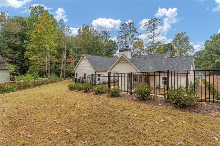 Exterior details and patio area of a home in , Villa Rica (Image 26).