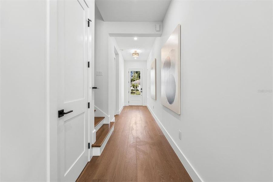 Spacious, unfurnished interior of a new home in , Orlando (Image 24).