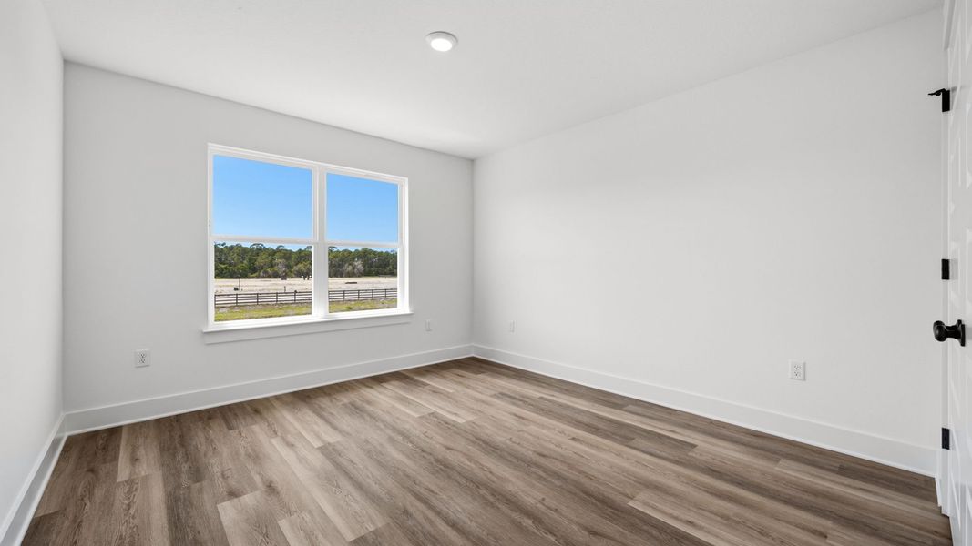 Spacious, unfurnished interior of a new home in Colonial East, Panama City Beach (Image 25). Spacious, unfurnished interior of a new home in Colonial East, Panama City Beach (Image 25).