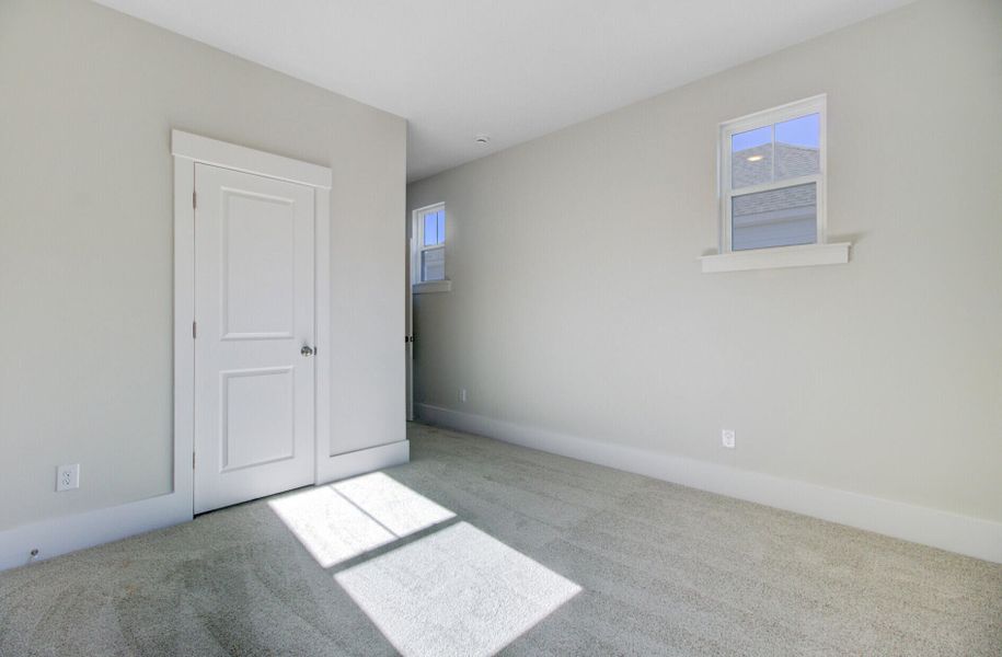 Spacious, unfurnished interior of a new home in Indigo Grove Single Family Homes, Johns Island (Image 38).