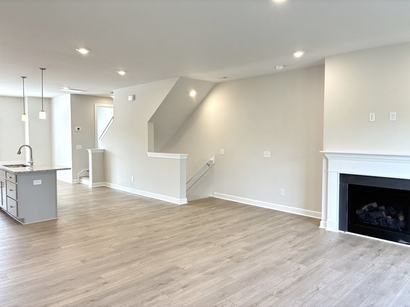 Spacious, unfurnished interior of a new home in Holly View, Greenville (Image 16).