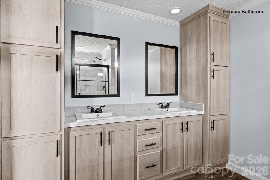 Furnished interior view inside a new home in , Lancaster (Image 10).