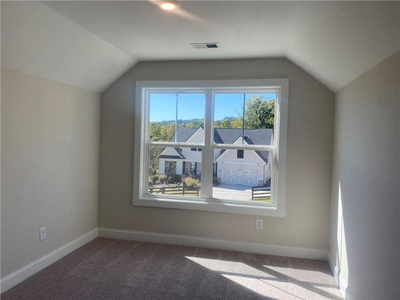 Spacious, unfurnished interior of a new home in , Dallas (Image 36).