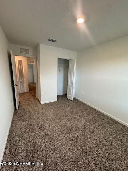 Spacious, unfurnished interior of a new home in The Landing, Middleburg (Image 42).