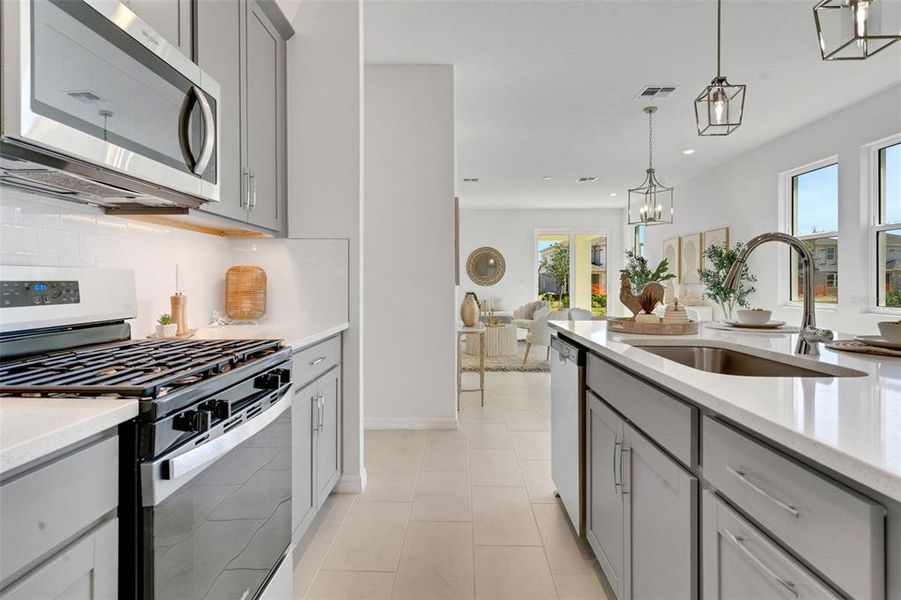 Furnished interior view inside a new home in Creekside Run at Babcock Ranch, Punta Gorda (Image 8).