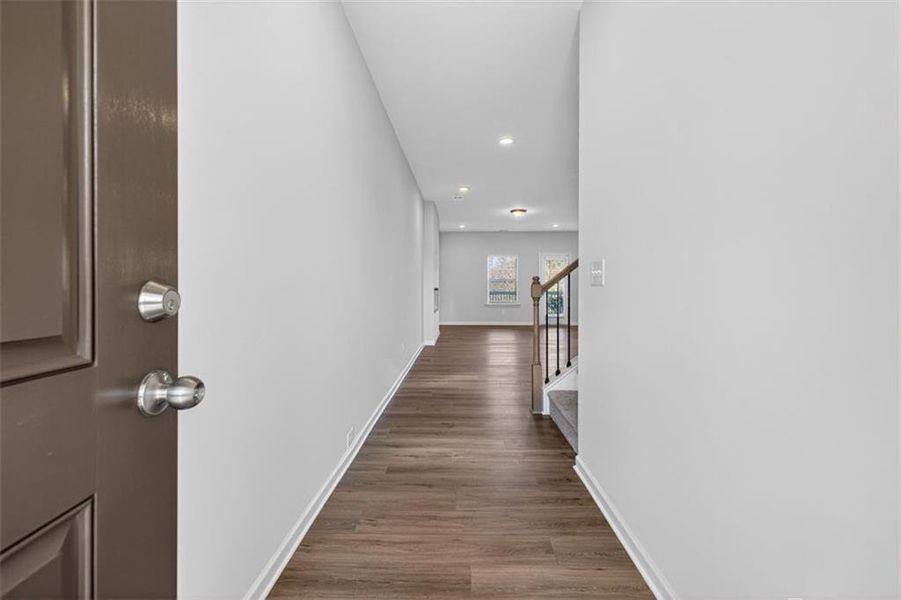 Spacious, unfurnished interior of a new home in Franklin Manor, Lawrenceville (Image 17).