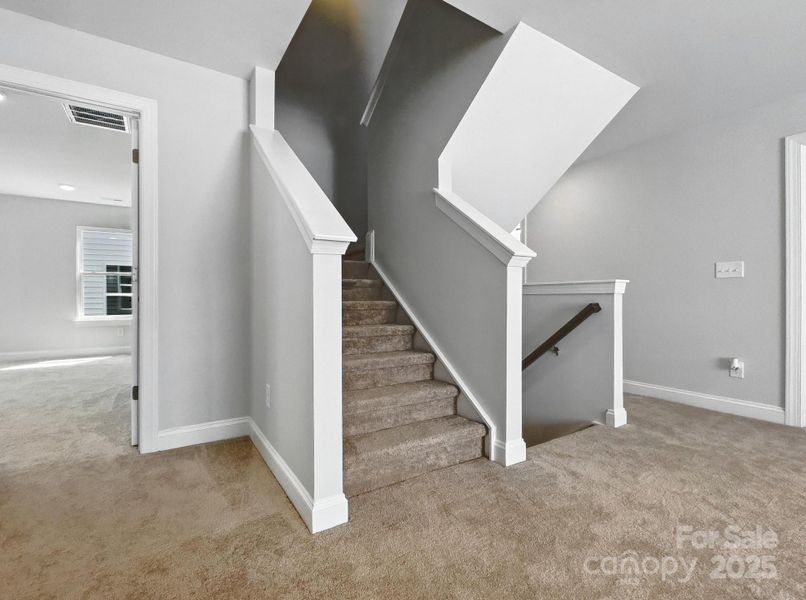 Spacious, unfurnished interior of a new home in Hampton Woods, Charlotte (Image 19).