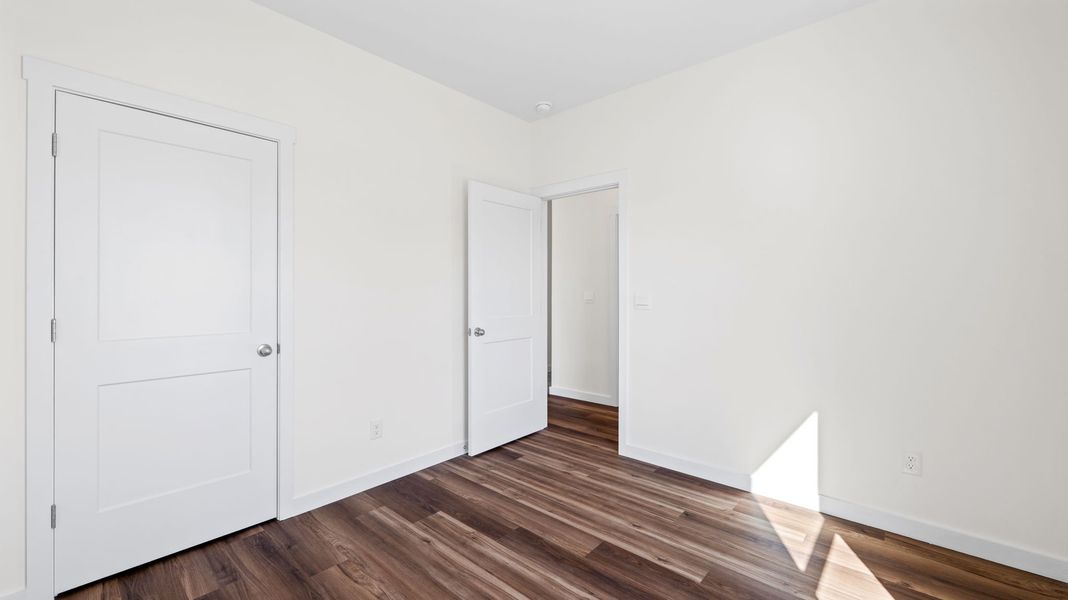 Spacious, unfurnished interior of a new home in Cambridge Cove, Chickamauga (Image 17).