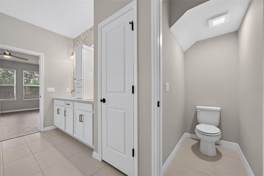 Furnished interior view inside a new home in , Bradenton (Image 37).