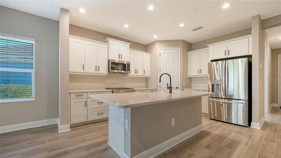 Furnished interior view inside a new home in , Venice (Image 10).