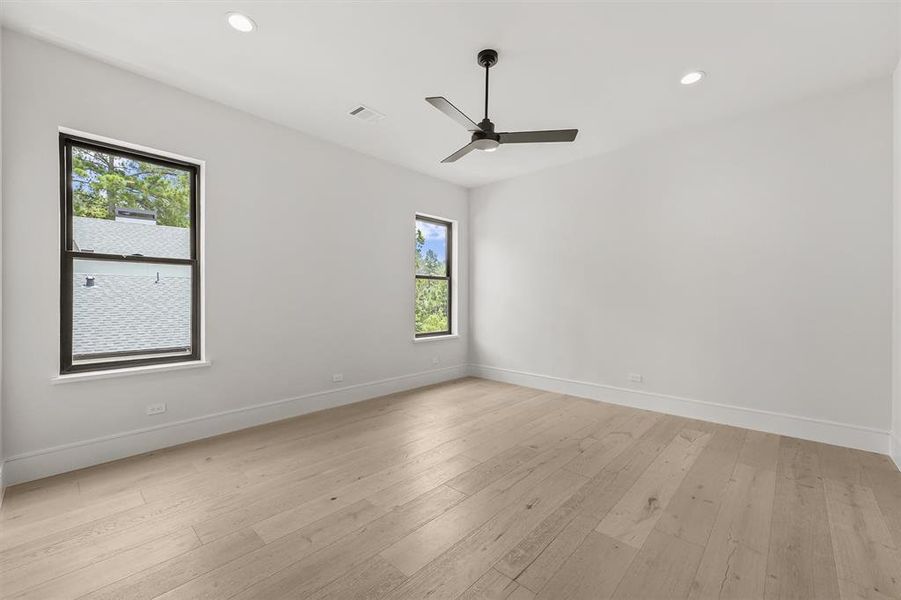 Spacious, unfurnished interior of a new home in , Montgomery (Image 28).