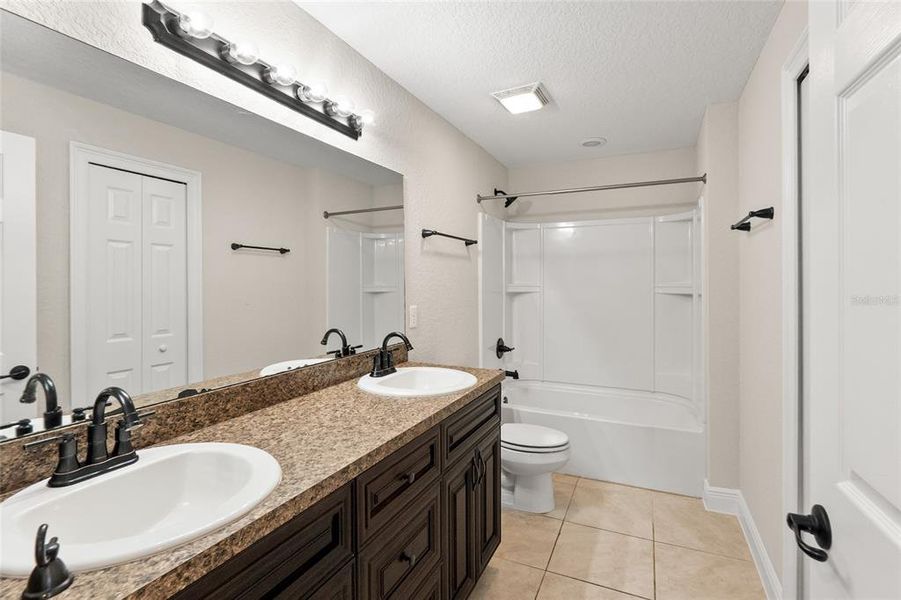 Furnished interior view inside a new home in Marion Oaks, Ocala (Image 4).