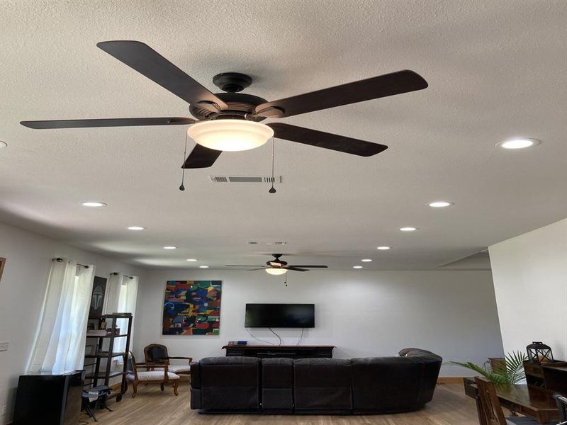 Image 21 of a home in .