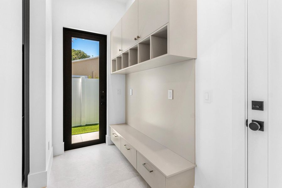 018-368ChurchillRoad-WestPalmBeach-FL-33