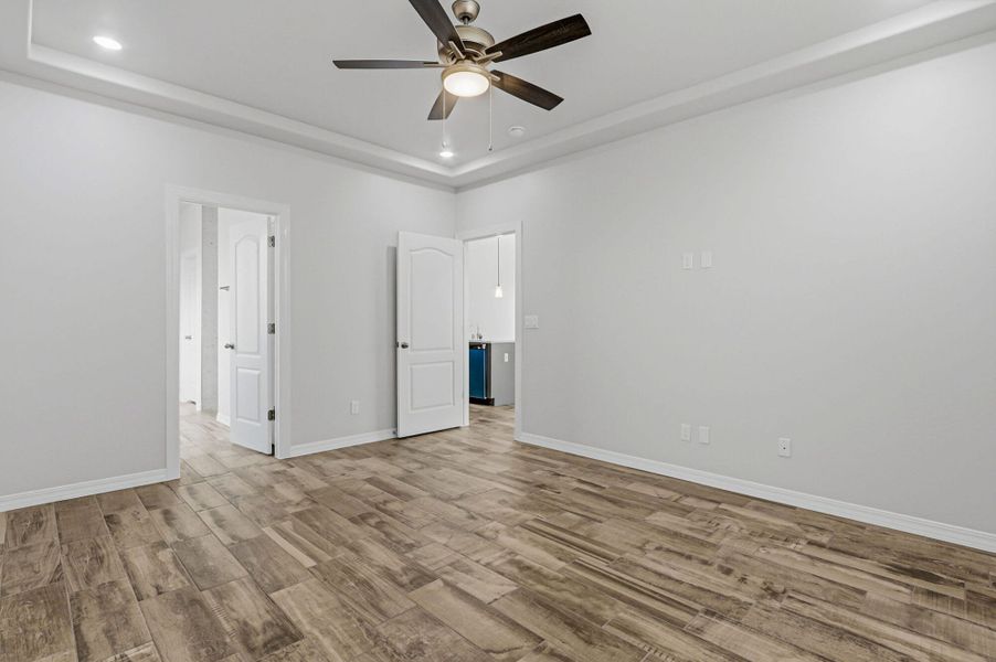 Representative unfurnished interior of a home built from the Arroyo by View Homes in Verdancia, Horizon City (Image 17).