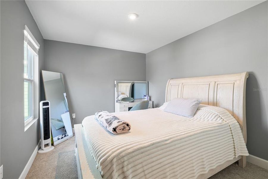 Furnished interior view inside a new home in , Orlando (Image 40).