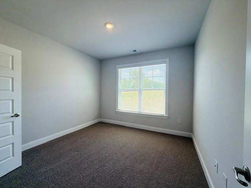 Spacious, unfurnished interior of a new home in Tuscany Hills, Douglasville (Image 23).
