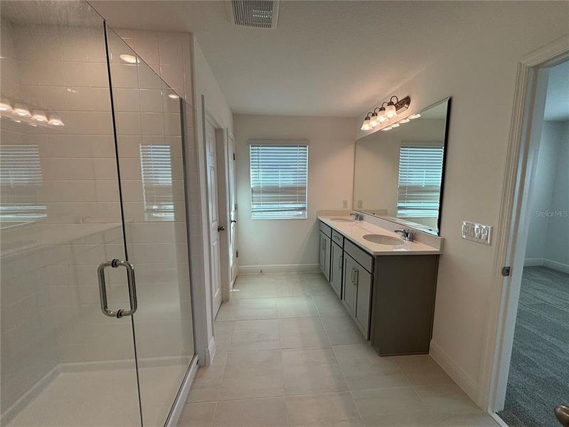 Furnished interior view inside a new home in Trinity Lakes, Groveland (Image 5).