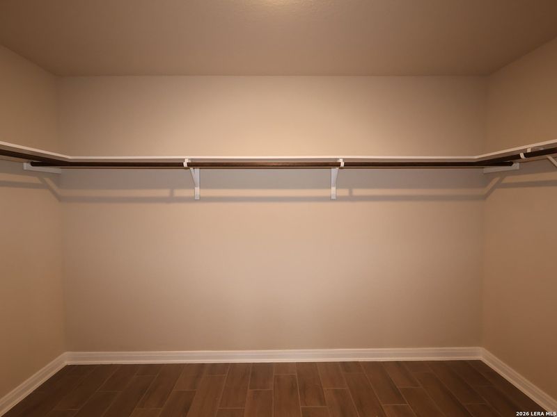 Spacious, unfurnished interior of a new home in Chaparral Ranch, Floresville (Image 19).