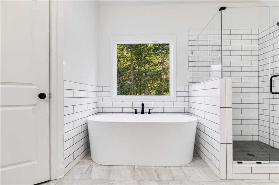 Furnished interior view inside a new home in , Dallas (Image 6).