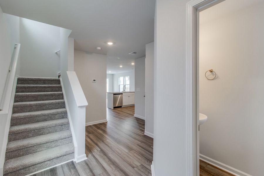 Spacious, unfurnished interior of a new home in Bluefield, Lexington (Image 14). Spacious, unfurnished interior of a new home in Bluefield, Lexington (Image 14).