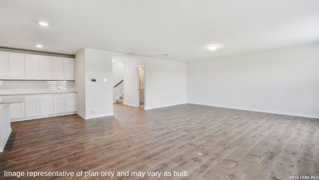 Spacious, unfurnished interior of a new home in High Garden, Comfort (Image 18).