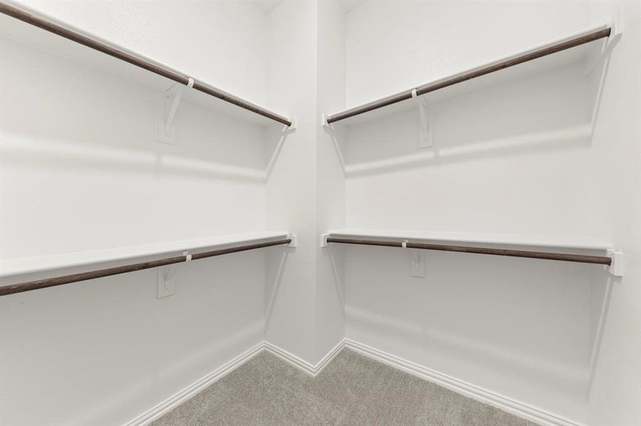 12. 1033 Concan - Closet