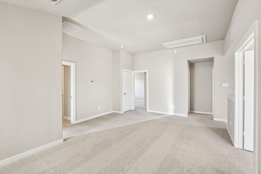 Spacious, unfurnished interior of a new home in Pine Lake Cove - Premier Series, Montgomery (Image 25).