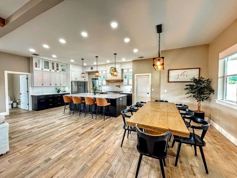 Furnished interior view inside a new home in , New Braunfels (Image 32). Furnished interior view inside a new home in , New Braunfels (Image 32).