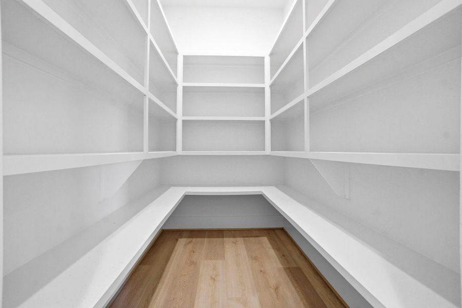 Spacious, unfurnished interior of a new home in Chapel Bend, Montgomery (Image 34).