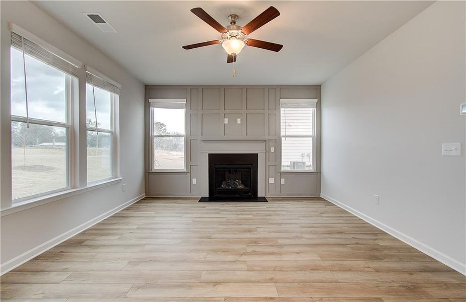 Spacious, unfurnished interior of a new home in Cooper Park, McDonough (Image 22).