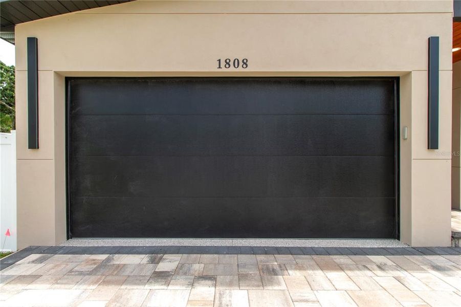 Exterior details and patio area of a home in , Tampa (Image 45).