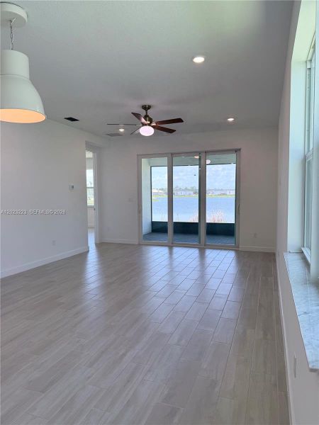 Spacious, unfurnished interior of a new home in Seagrove, Fort Pierce (Image 52). Spacious, unfurnished interior of a new home in Seagrove, Fort Pierce (Image 52).