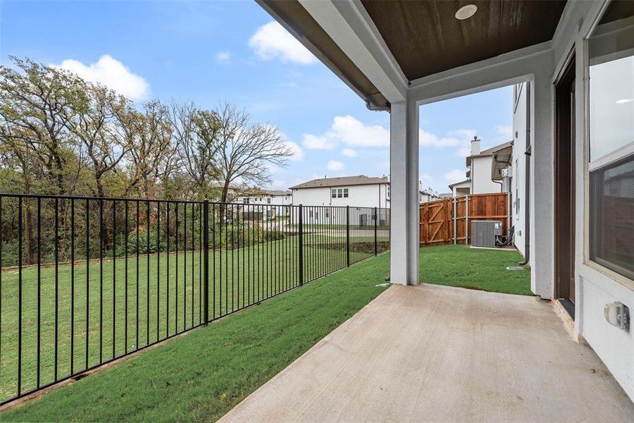 Exterior details and patio area of a home in , Lake Dallas (Image 2).
