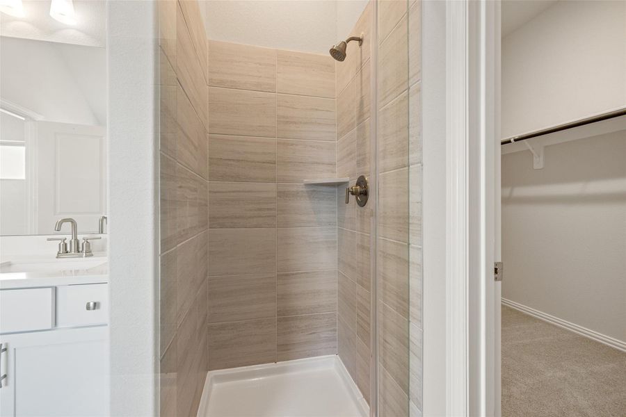 Close-up of interior finishes inside a home in River Ranch, Dayton (Image 18).