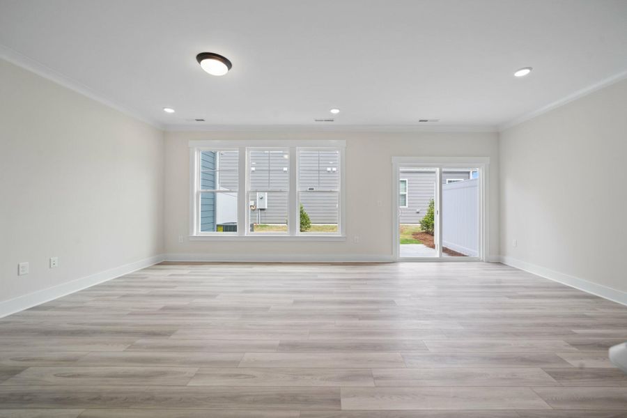 Spacious, unfurnished interior of a new home in Harbor Crossing, Greensboro (Image 14).