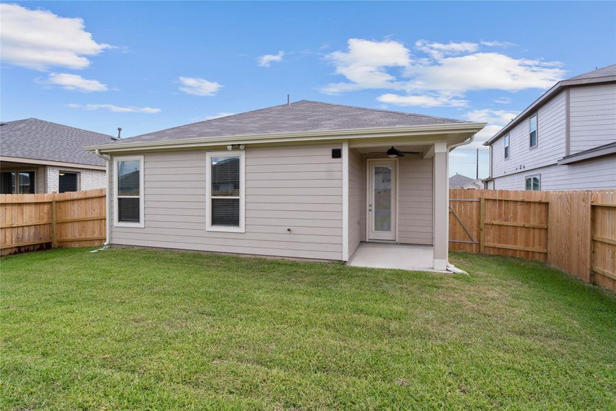 Come explore the backyard that features a covered patio—perfect for outdoor living! There's ample space for kids to play and adults to unwind. Ideal for patio furniture, a BBQ pit, and so much more—the possibilities are endless! Come explore the backyard that features a covered patio—perfect for outdoor living! There's ample space for kids to play and adults to unwind. Ideal for patio furniture, a BBQ pit, and so much more—the possibilities are endless!