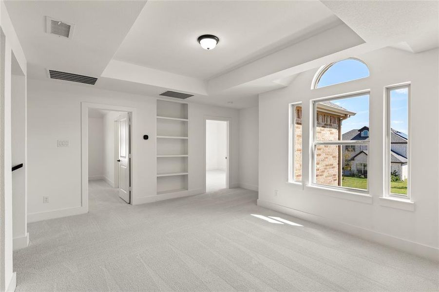 Spacious, unfurnished interior of a new home in Grayhawk Addition, Forney (Image 20). Spacious, unfurnished interior of a new home in Grayhawk Addition, Forney (Image 20).