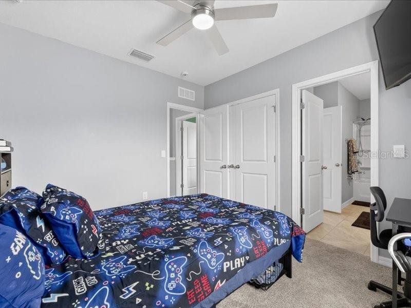Furnished interior view inside a new home in , Apollo Beach (Image 42).